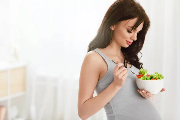 Pregnant Woman Eating Healthy Salad Beautiful Female Baby Belly Diet — Stock Photo, Image
