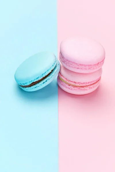 Doces Macaroons Coloridos Pastel Azul Rosa Fundo Close Alta Resolução — Fotografia de Stock