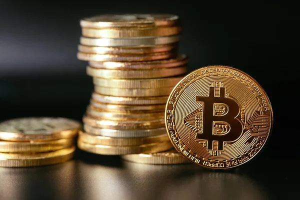 Bitcoin Monedas Criptomoneda Símbolos Dinero Digital Virtual Cerca Alta Resolución — Foto de Stock