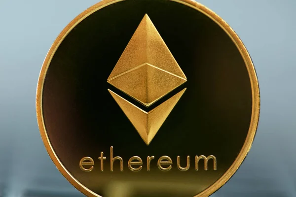Ethereum Coin Virtual Currency Close Gold Cryptocurrency Coin High Resolution — Stock Photo, Image