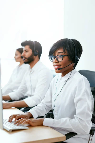 Atendimento Cliente Online Call Center Operadoras Consultoria Clientes Hotline Alta — Fotografia de Stock