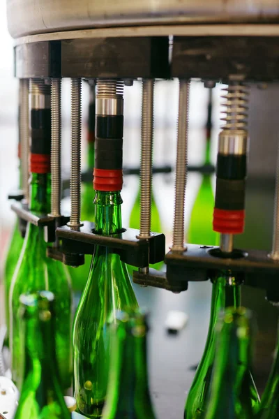 Cerveja processo de fabricação de cerveja na cervejaria . — Fotografia de Stock