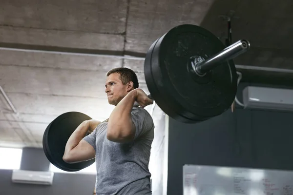 Sportlertraining, Hantelheben — Stockfoto