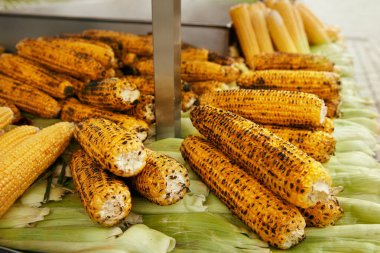 Doğu sokak gıda Market Closeup, kavrulmuş mısır