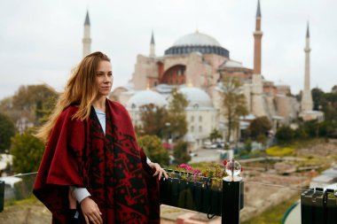 Kadın Ayasofya Sophia Katedrali, ünlü İslam Landmark yakınındaki 