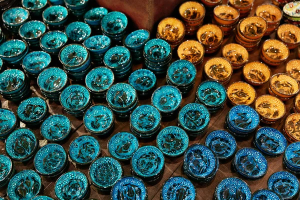 Turkish Traditional Ceramic Plates At Souvenir Store — Stock Photo, Image