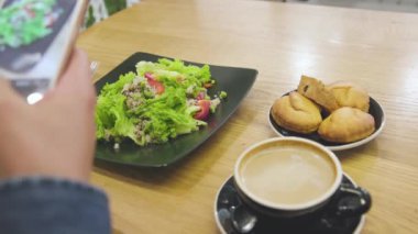 Yiyecek ve içecek Restoran Closeup masada üzerinde