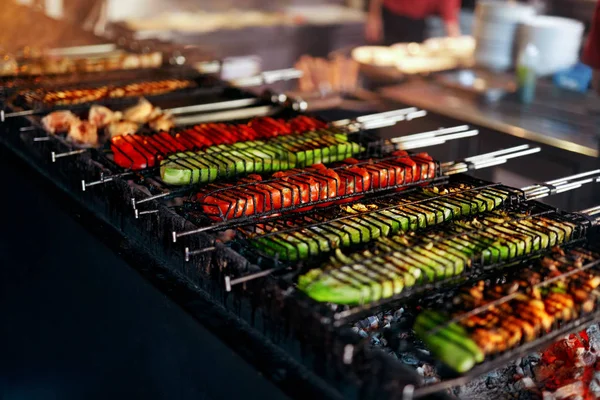 Zöldségek grill grill closeup. — Stock Fotó