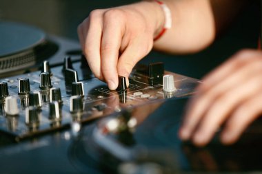 DJ Karışık Müzik Festivali