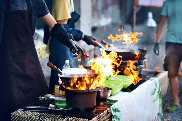Főzés Food On Fire On Street Festival — Stock Fotó