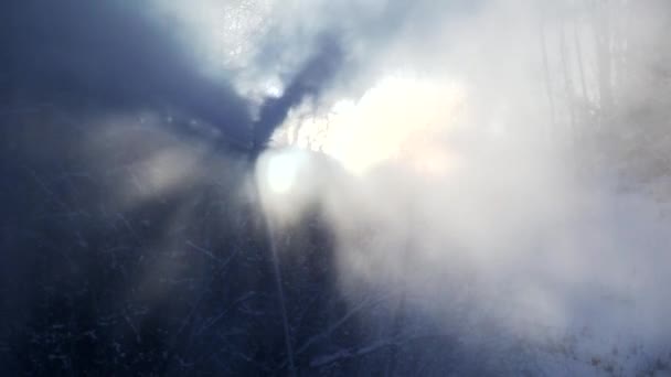 Snowmakers Φυσώντας Φρέσκο Χιόνι — Αρχείο Βίντεο