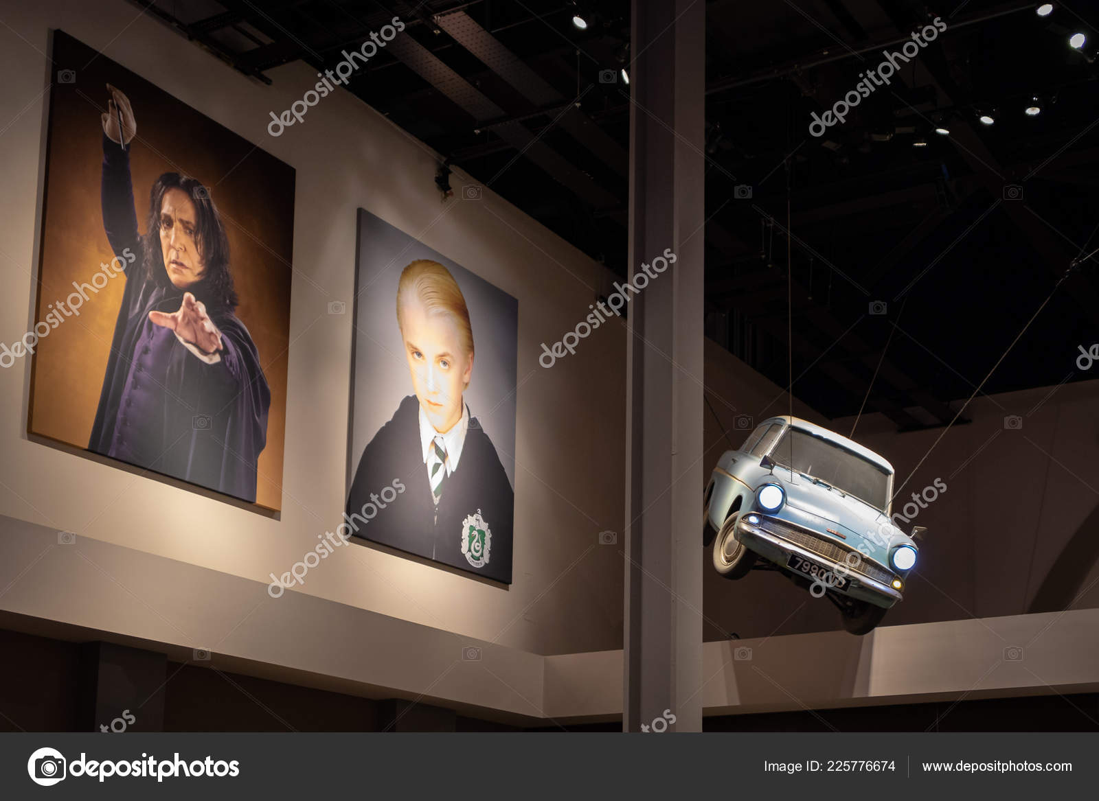 Leavesden London July 18 Warner Bros Studio Tour Making Harry Stock Editorial Photo C Hopsalka