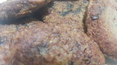 Lezzetli kızarmış kebap, Asya fast food tarifi. Metin ve reklamlar için yiyecek arkaplanı