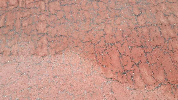 Camino Dañado Color Rojo Camino Pavimentado Con Grietas Diferentes Shpaes — Foto de Stock