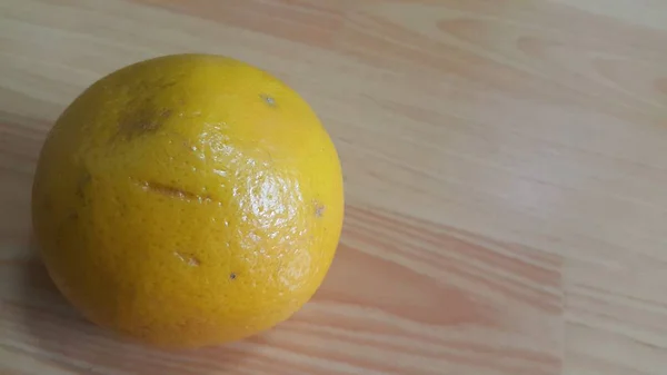 Vista Cercana Naranjas Sobre Suelo Madera Con Fondo Madera Fruta — Foto de Stock