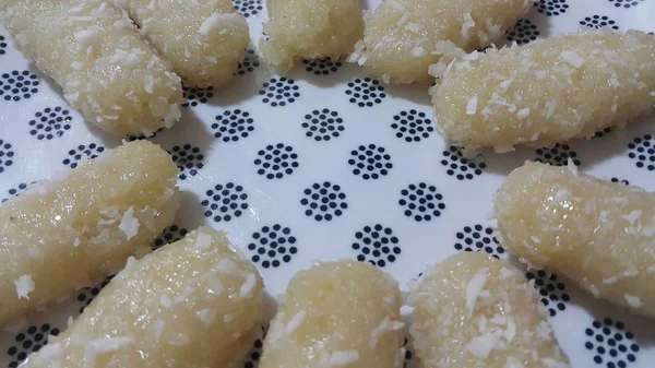 Traditional sweets cham cham served in a white plate, selective focus — Stock Photo, Image