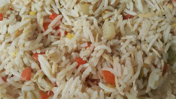 Arroz Basmati Pulao o pulav con guisantes, o arroz vegetal — Foto de Stock