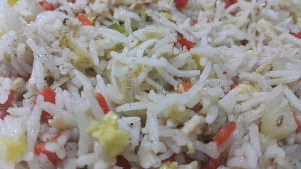 Arroz Basmati Pulao ou pulav com ervilhas, ou arroz vegetal — Fotografia de Stock