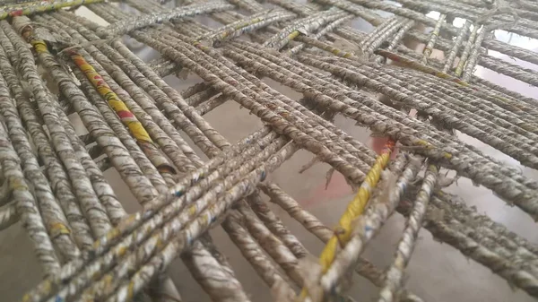 Fil de jute séché ou cordes entrelacées pour la fabrication de lit traditionnel appelé charpai — Photo