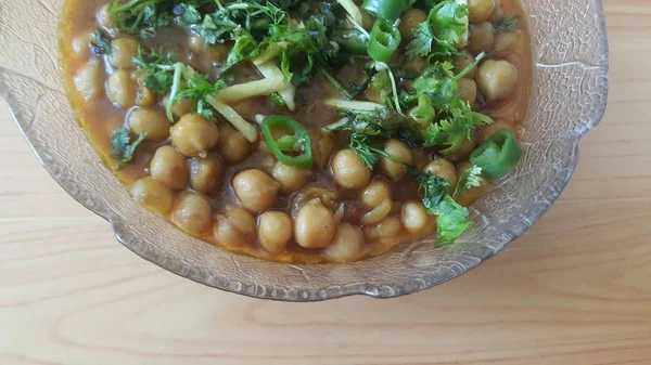 Lentilhas tradicionais Channa / Chola Masala ou grão de bico curry ou chole bhature — Fotografia de Stock