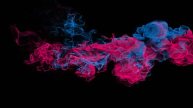 Tütsü renkli duman veya zengin buhar siyah bir arka plan üzerinde kıvrılmış