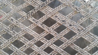 Kuru Jüt iplik veya ipler charpai denilen geleneksel yatak yapmak için iç içe