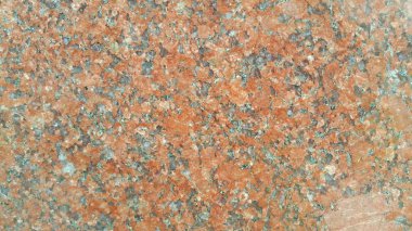 Kırmızı beton zemin dokusuna portre. Arka plan bir kırmızı güneş beton