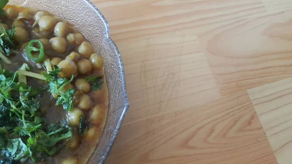 Lentilhas tradicionais Channa / Chola Masala ou grão de bico curry ou chole bhature — Fotografia de Stock