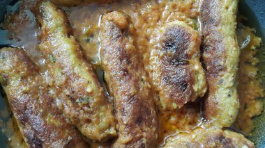 Lezzetli baharatlı kızarmış Kebap