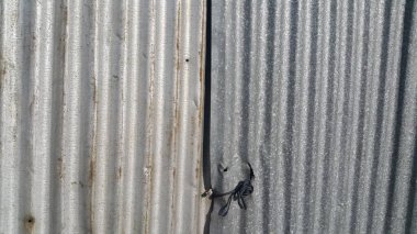 Gümüş oluklu sac doku arka plan 