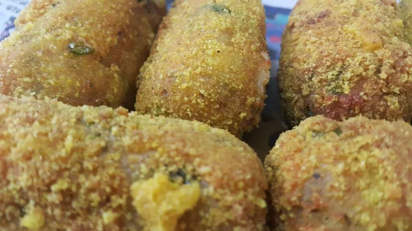 Pandangan Tertutup Terhadap Rumah Membuat Kroket Pedas Dan Lezat Disajikan — Stok Foto