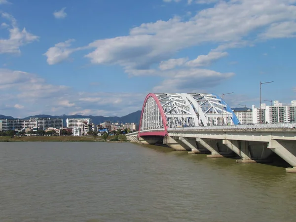 Ponte Soyanggang Fiume Soyang Vicino Allo Skywalk Nella Città Chuncheon — Foto Stock