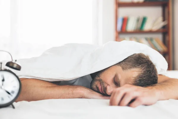 Young Man Finding Difficult Wake Morning — Stock Photo, Image