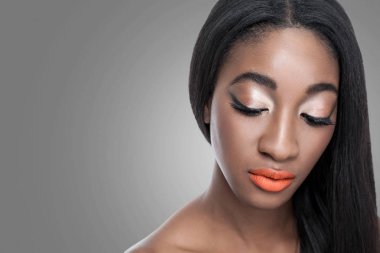 mükemmel saç ve cilt ile genç güzellik