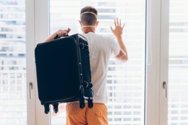 Corona virüsü salgını sırasında zor bir tatil yolculuğu