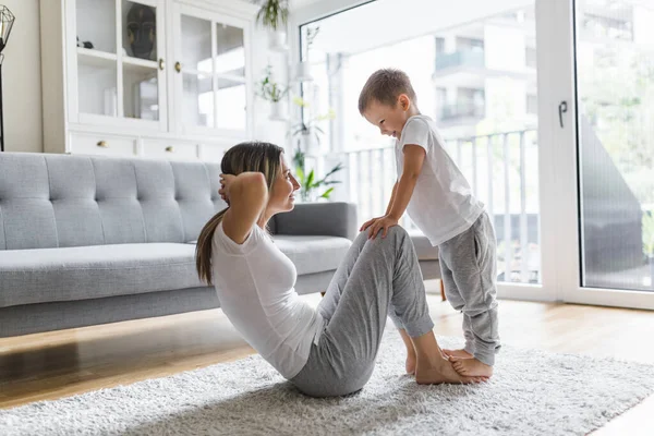 Mom Her Young Son Working Out Living Room — Stock Photo, Image