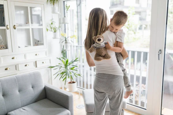 Mother Her Son Playing Living Room — Stock Photo, Image