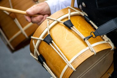 Folk perküsyon müziğinin eski ve canlı geleneği Ritim Kutlaması