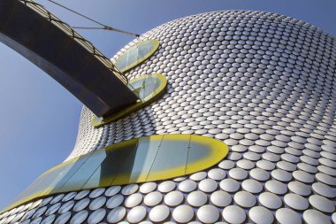 Birmingham, İngiltere: 29 Haziran 2018: Selfridges, Birmingham şehrinin en belirgin ve ikonik simgeyapılarından biridir. Bullring Alışveriş Merkezi'nin bir parçasıdır.. 