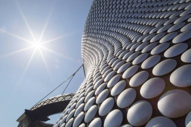Birmingham, İngiltere: 29 Haziran 2018: Selfridges, Birmingham şehrinin en belirgin ve ikonik simgeyapılarından biridir. Bullring Alışveriş Merkezi'nin bir parçasıdır.. 