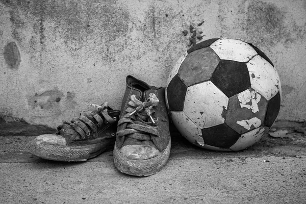 Eski futbol ve ayakkabı vintage yakın çekim.