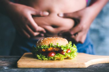 Erkekler hamburger yemeyi sever, ama yağdan korkarlar..