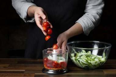 Karıştırma ve Blender geleneksel salça yemek Şef