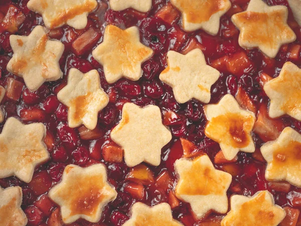 Meyve pasta doldurma görünümü Kapat yıldız ile dekore edilmiştir. 