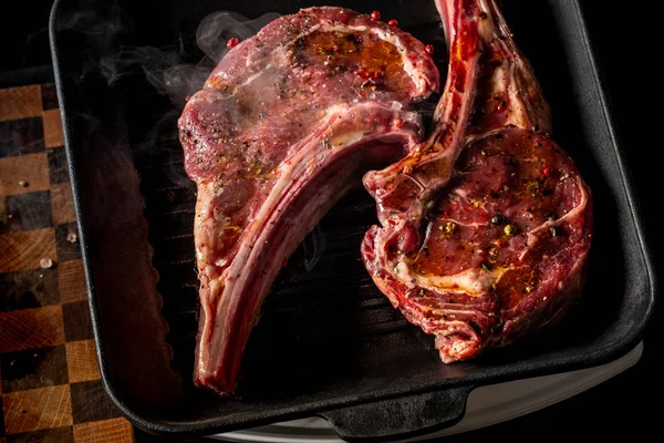 Cerrar Vista Las Piezas Cerdo Cocinando Parrilla — Foto de Stock