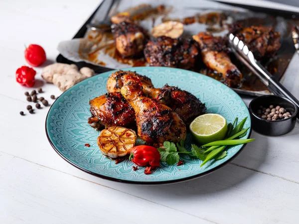 Fresh Baked Chicken Legs Served Lime Slice Herbs Garlic Blue — Stock Photo, Image