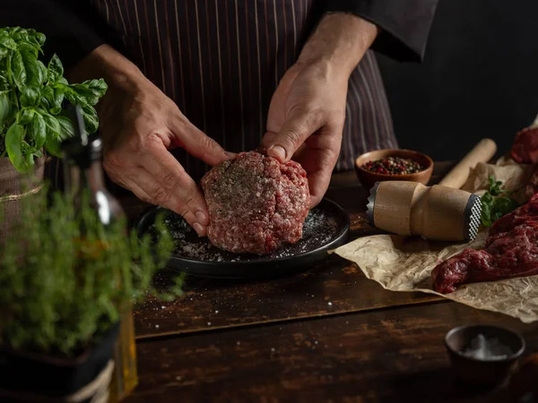 Chef Preparing Minced Meat Spices Herbs — Stock Photo, Image