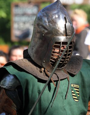 Savaştan önce Ortaçağ Şövalyesi. Portre