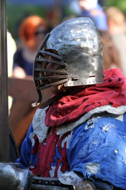 Savaştan önce bir ortaçağ şövalye. Portre