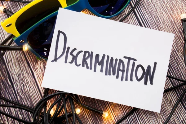 Foto Presenteert Kwestie Van Discriminatie Bril Met Twee Specifieke Arcering — Stockfoto